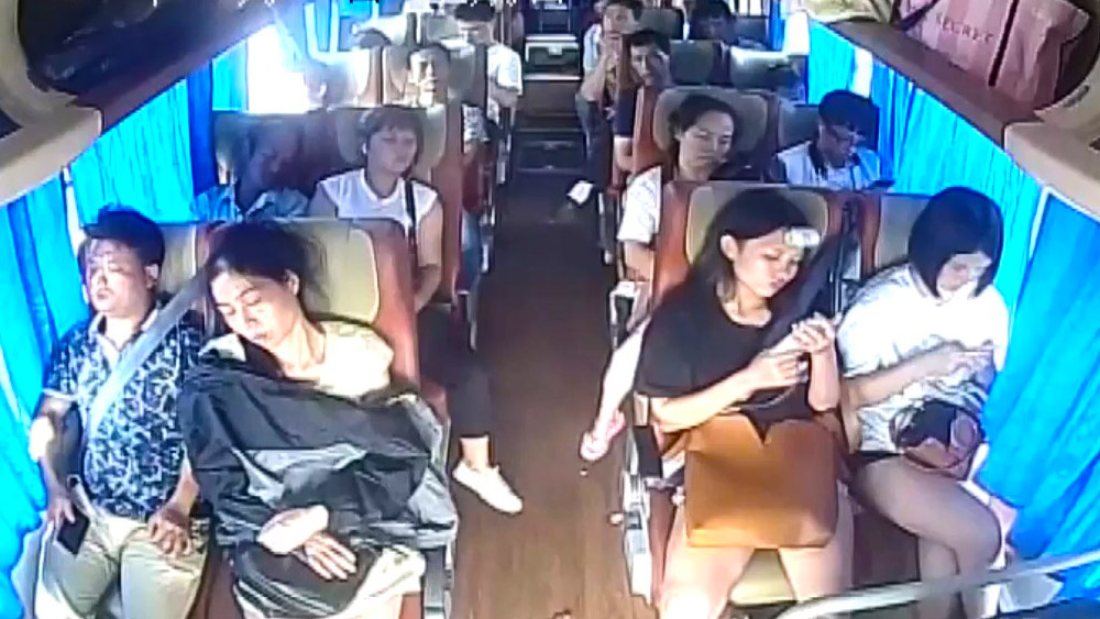 Экстремальный Секс В Автобусе Видео